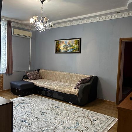 Апартаменты В Центре Города Алматы Exterior foto